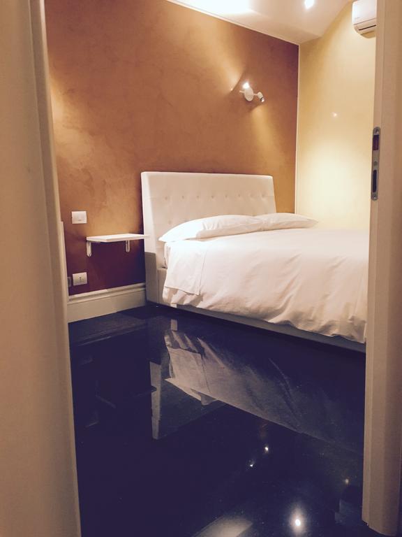 Palazzo Eliss Bed & Breakfast Margherita Di Savoia Oda fotoğraf