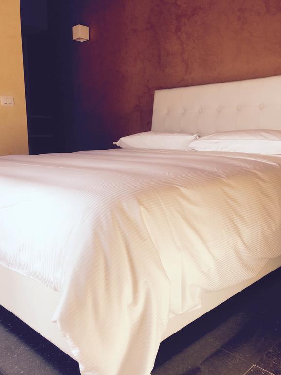 Palazzo Eliss Bed & Breakfast Margherita Di Savoia Dış mekan fotoğraf